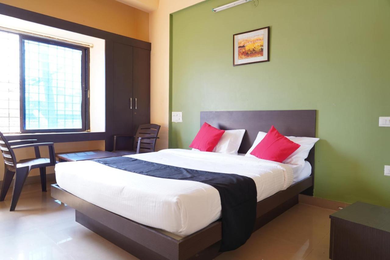 Oyo Chinthu Comforts Tumkur Ngoại thất bức ảnh