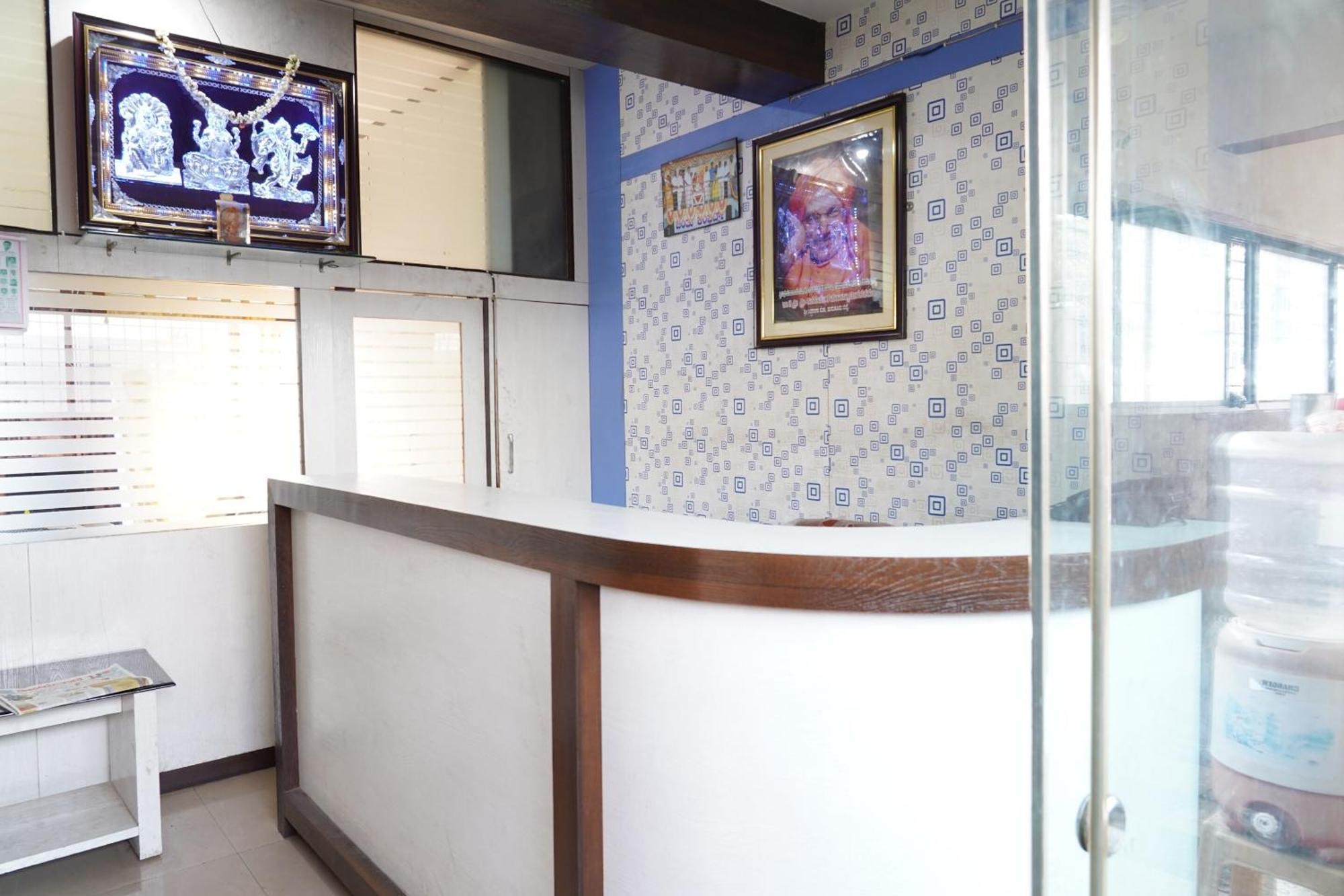 Oyo Chinthu Comforts Tumkur Ngoại thất bức ảnh