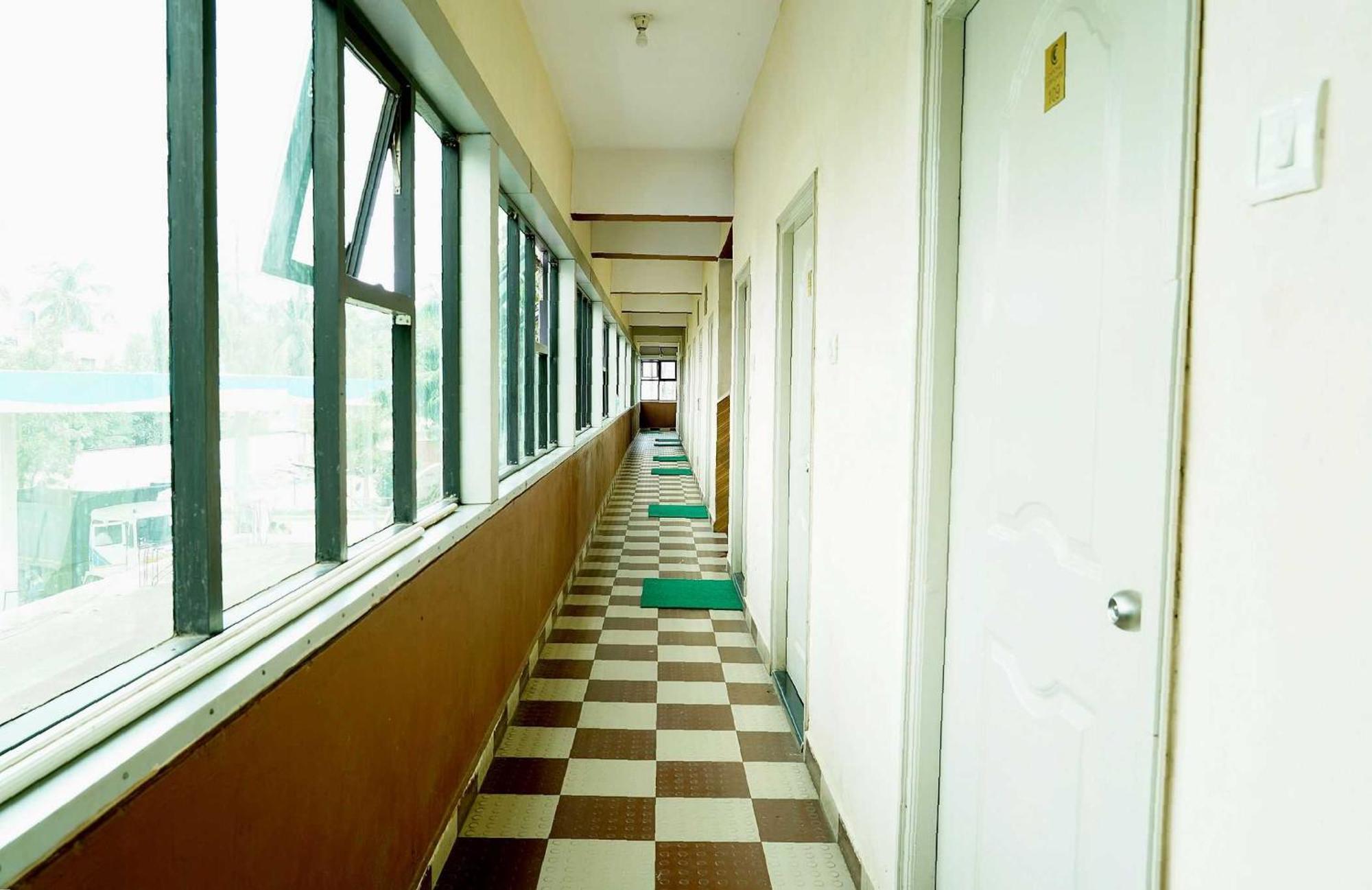 Oyo Chinthu Comforts Tumkur Ngoại thất bức ảnh